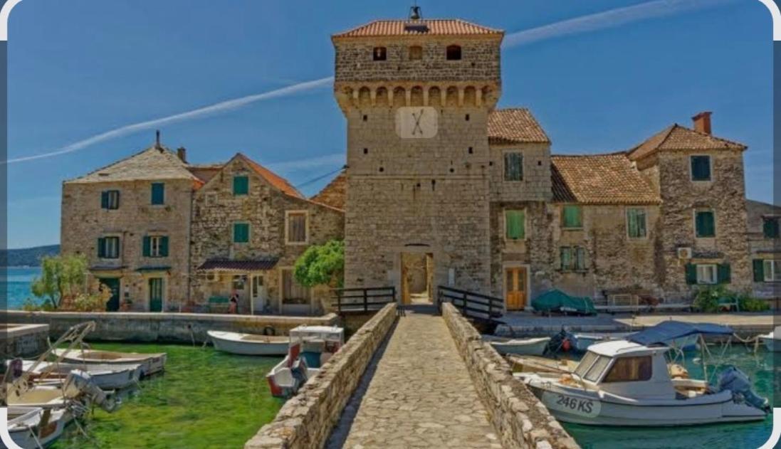 Apartman Kastel Kaštela Esterno foto